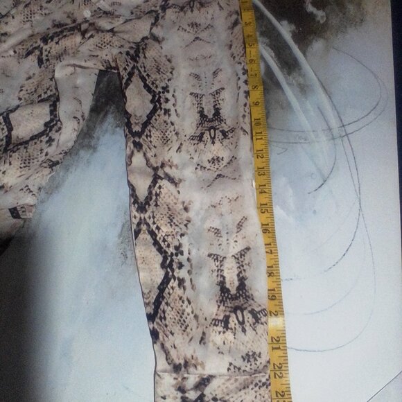 Women's button down shirt - Picture 8 of 8